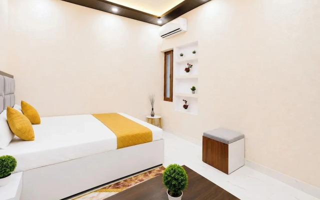Hotel A Star In Varanasi