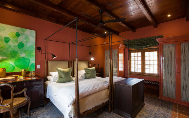 Akademie Street Boutique Hotel