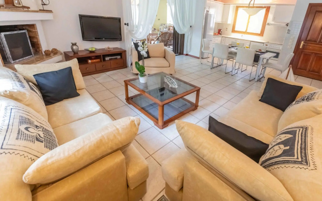 Sani Seaside Luxury - Villa Ariadni Pool Retreat