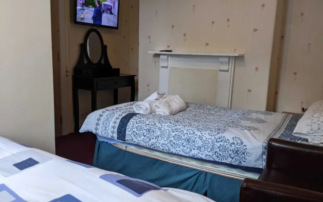 Overton Villa Hotel