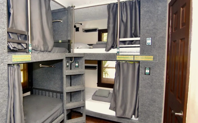 Casa Blanca Hostel