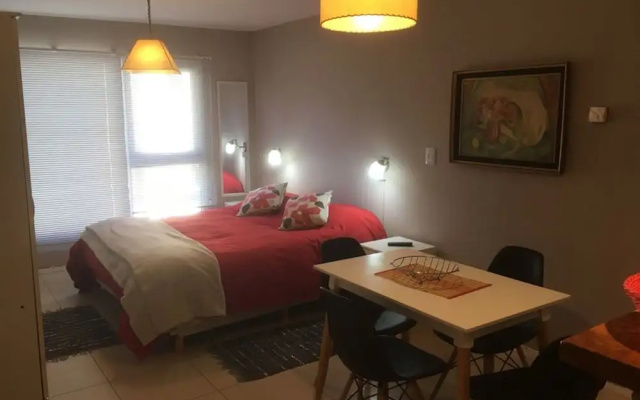 Comfortable Apartment w Great Location