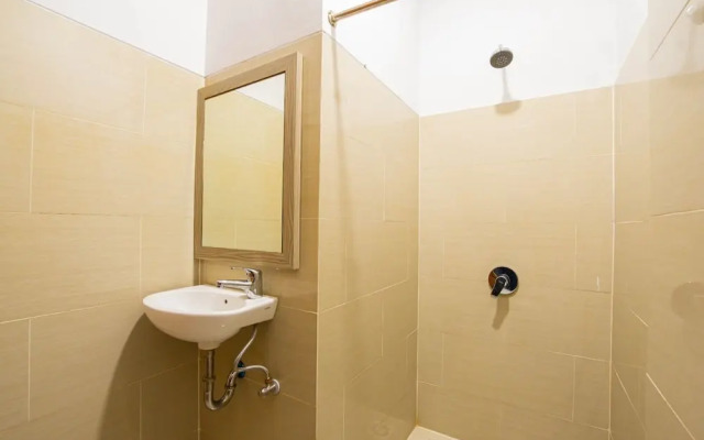 Kelowna Dwiwarna Residence