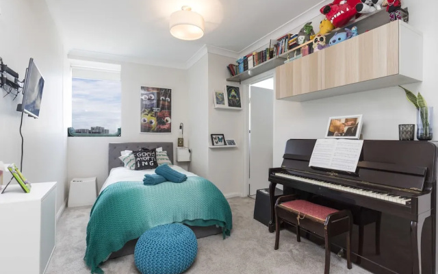 Sunny AC Sydney 2 Bedroom Apt