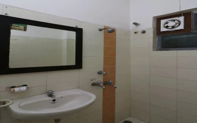 Hotel Gurukripa Inn by OYO Rooms