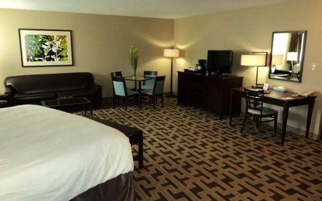 Bear Claw Casino & Hotel