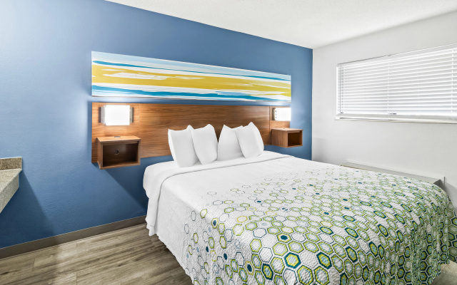 HomeTowne Studios by Red Roof Florence, KY-Cincinnati Airport