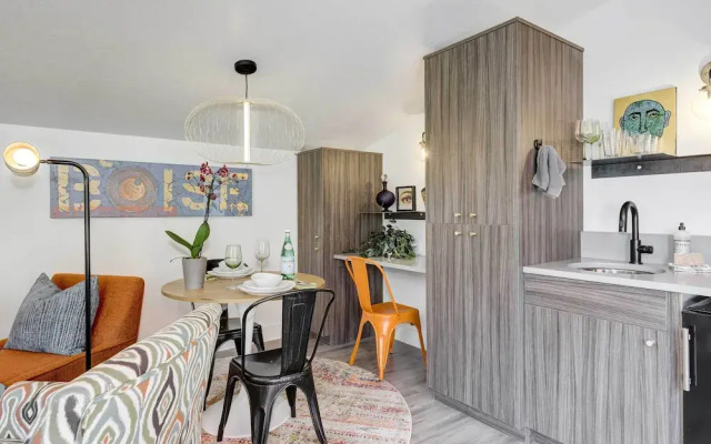 Stylish & Modern Boise Studio w/ Foothills Views!
