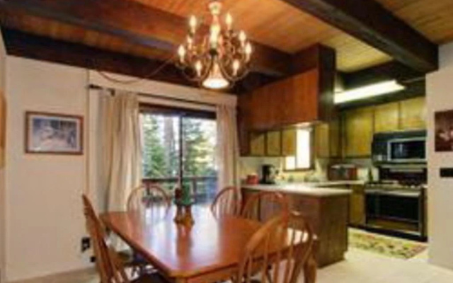 Tahoe Vista Lodge by RedAwning