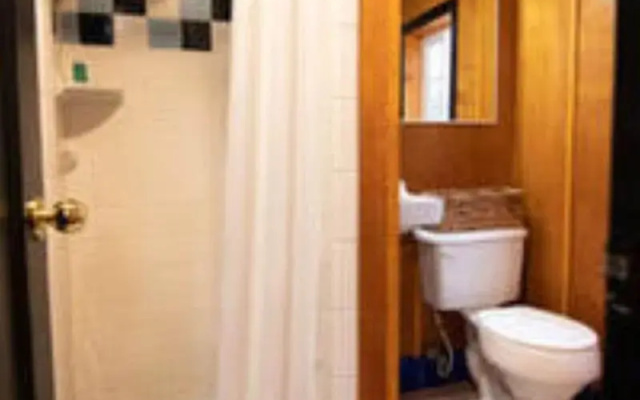 Anchor Inn Resort