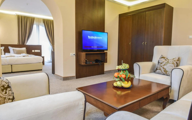 Sahara Hotel