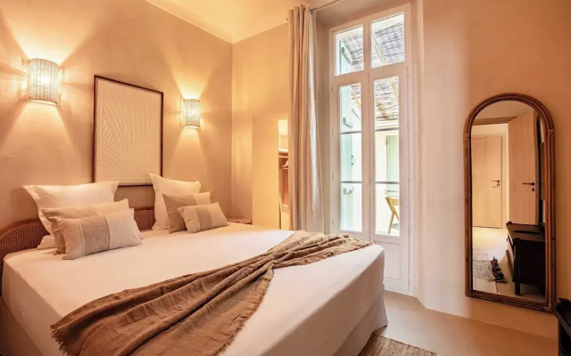 Magnificent apt - 2br/6p - Heart of Saint-tropez