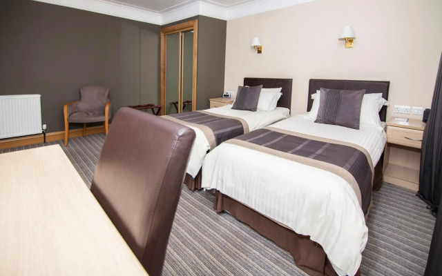 Burnett Arms Hotel