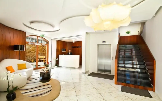 Hotel Fahrenheit