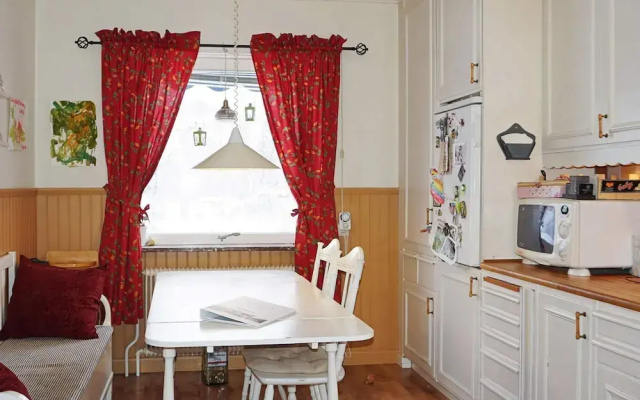 6 Person Holiday Home in Vara