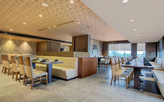 Milestone Hotel & Banquet