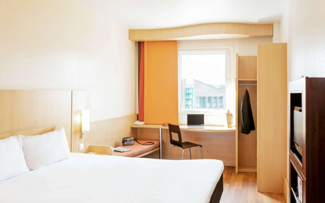 ibis Oviedo