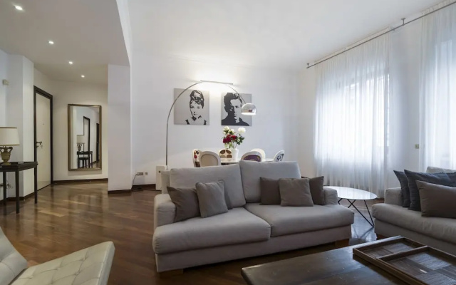 Hacca Collection Milano - Majno