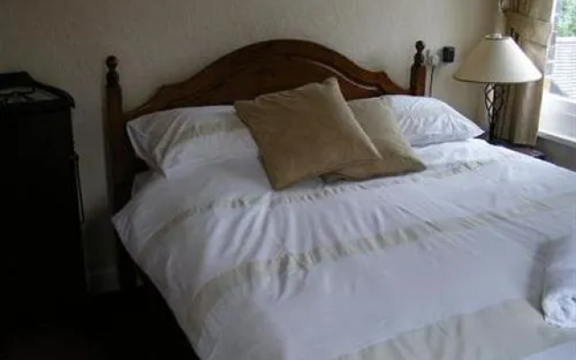 Fernlea Hotel