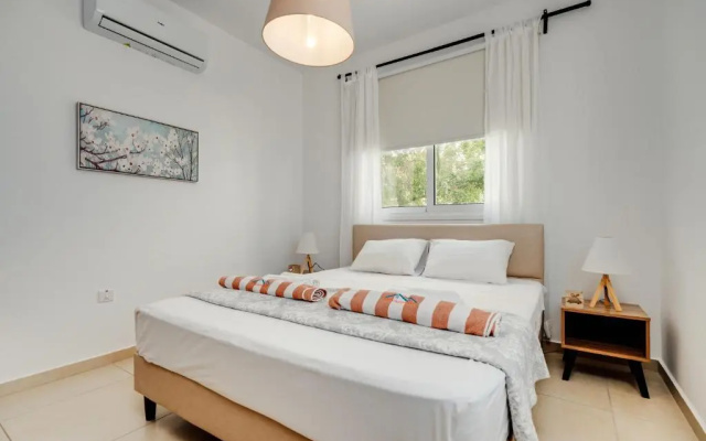 SunnyVillas: 2BR Mythical Apt*Swimming Pool*AK04