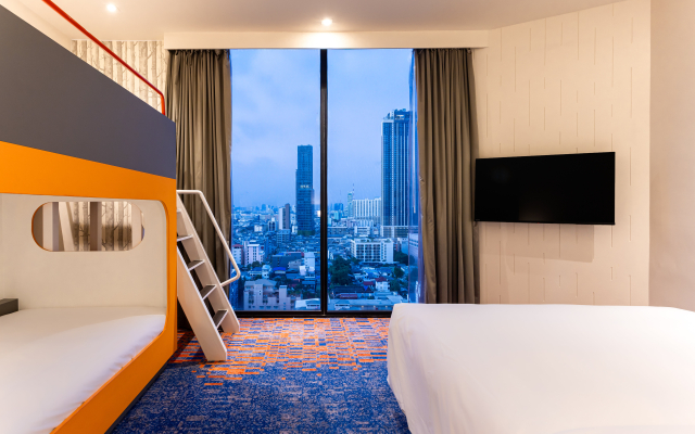 Holiday Inn Express Bangkok Siam by IHG