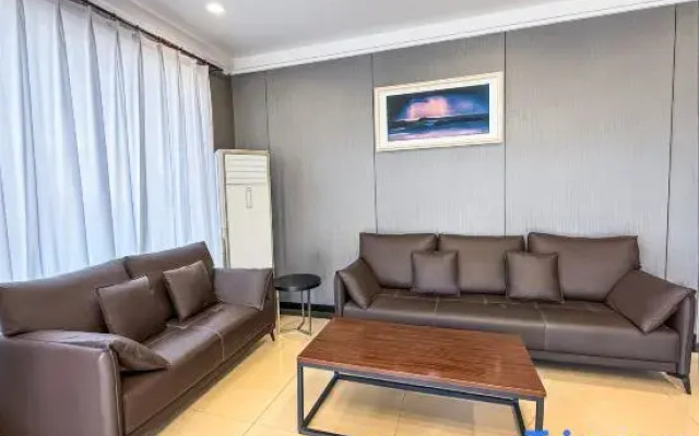 Homeinn Paibai Cloud Hotel (Dalian Wafangdian Changxing Island Economic Zone Changxing Road Branch)