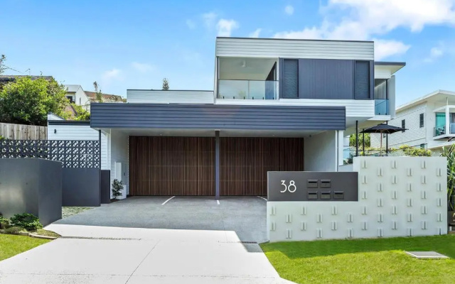 Chic Beachside Apartment, Peregian Beach