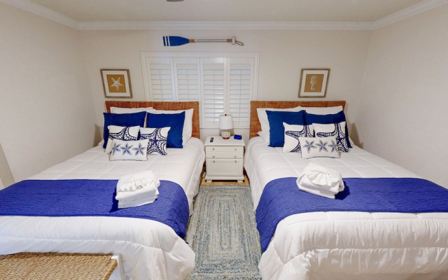Shoreline Towers 3054 2 Bedroom Condo