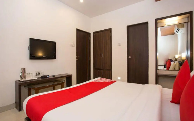 OYO 10440 Hotel Surabhi