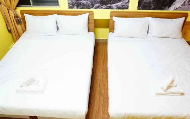 Qingju Hostel