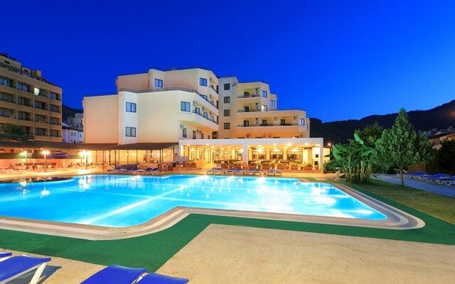 Idas Club Hotel - All Inclusive вид на фасад