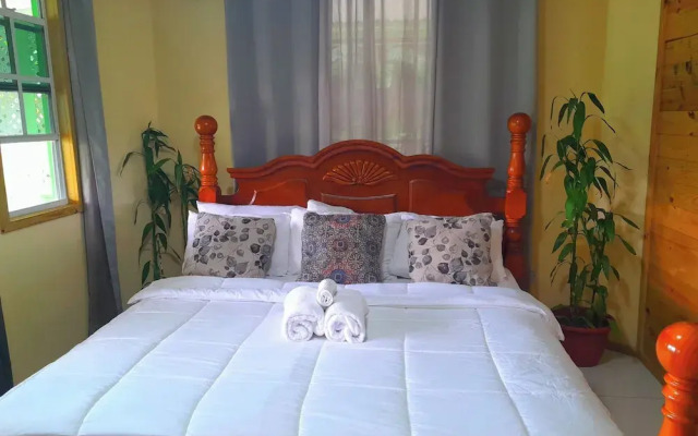 Pinard's Mountain Resort - Cottage 10