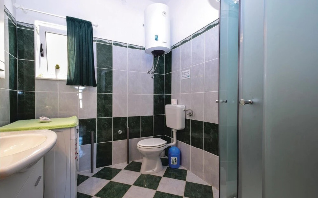 Stunning Home in Brodarica With Wifi and 2 Bedrooms