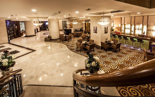 Super Candle Hotel