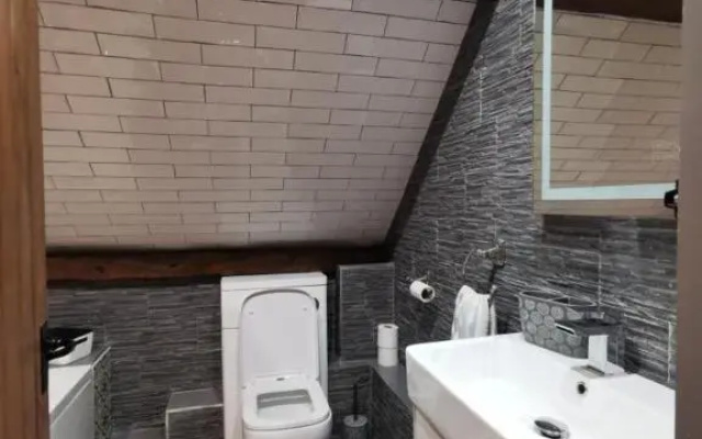 Riverside 2 bed apartment Bewdley Worcestershire