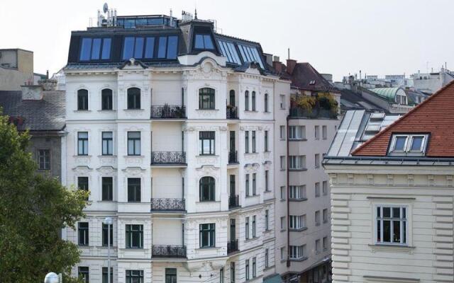 Отель LiV'iN Residence by Fleming's Wien-Parlament вид на фасад