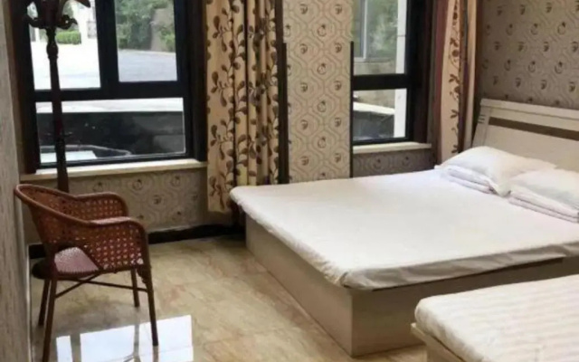 Dalian No.1 Theme Hotel