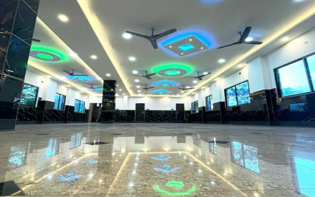 Hotel Diamond Inn