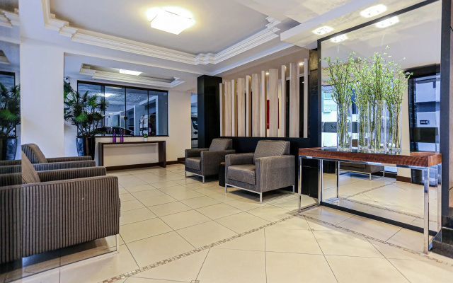 Sandri City Hotel