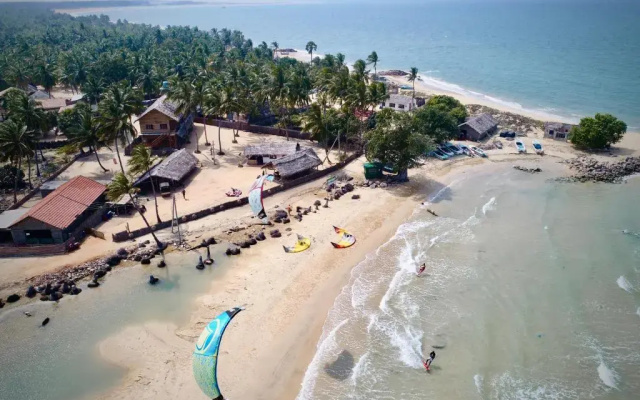 Surfpoint Sri Lanka Kite Village