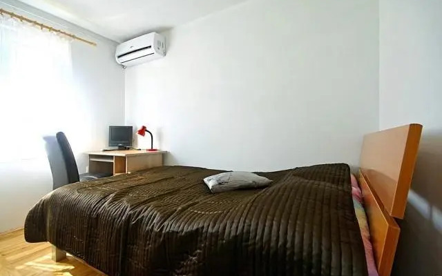 House Valencan