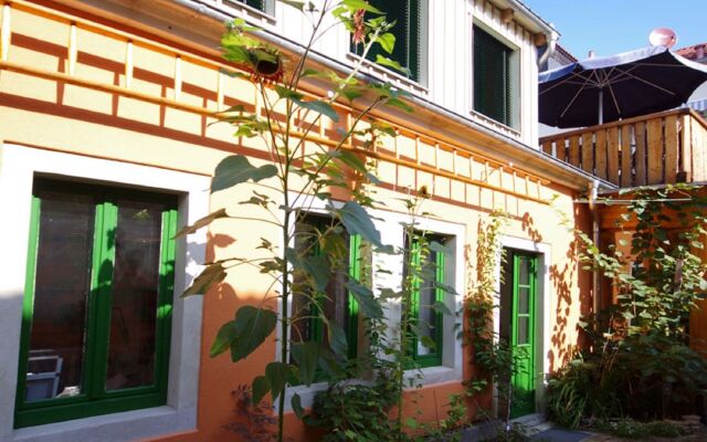 Отель Altes Waschhaus Dresden Германия, Дрезден - отзывы, цены и фото номеров - забронировать отель Altes Waschhaus Dresden онлайн вид на фасад