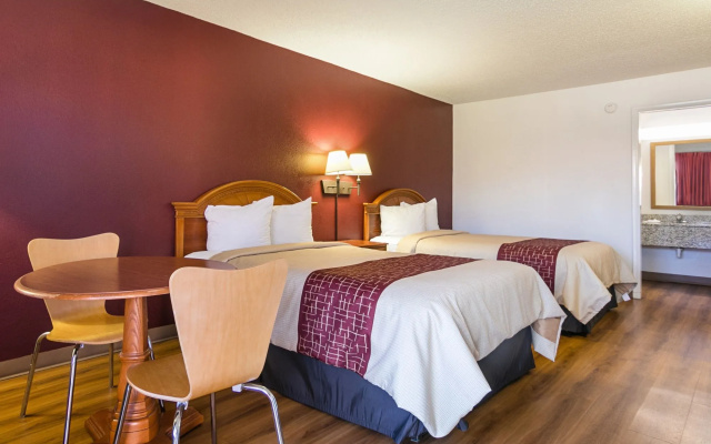 Red Roof Inn Forsyth