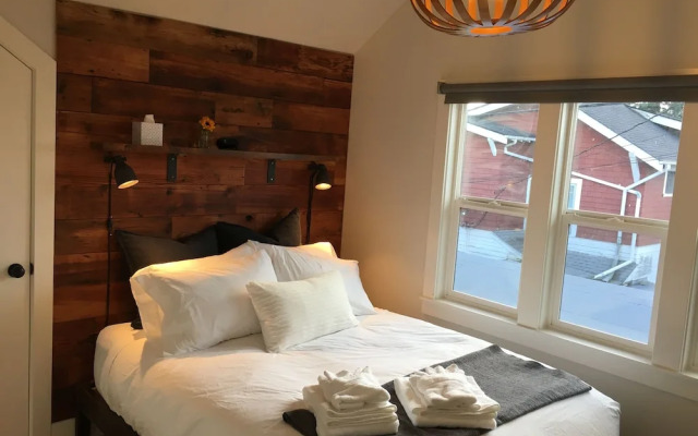 The Alberta Petite Hotel