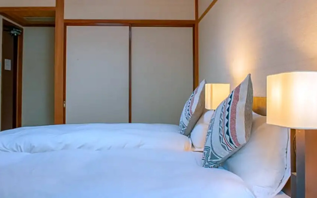 T SQUARE Hakuba