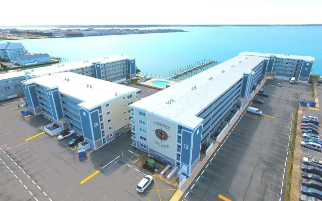 Thunder Island 128c 2 Bedroom Condo by RedAwning