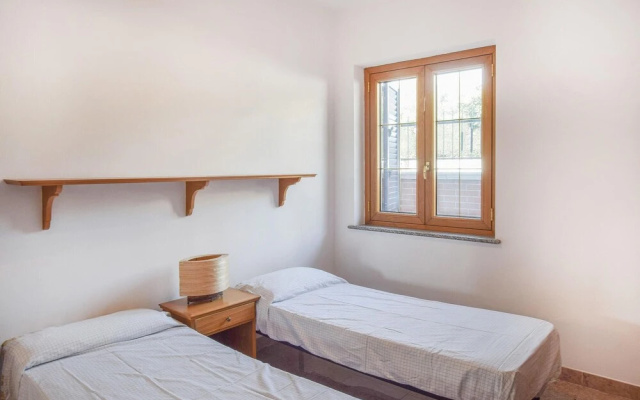 Nice Apartment in Davoli Marina With 2 Bedrooms and Wifi