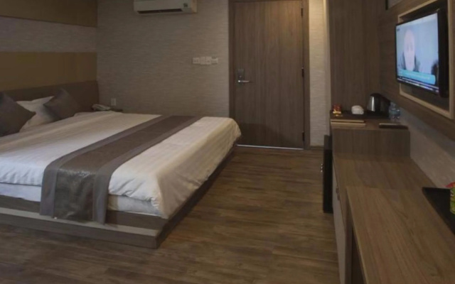New Sun Hotel