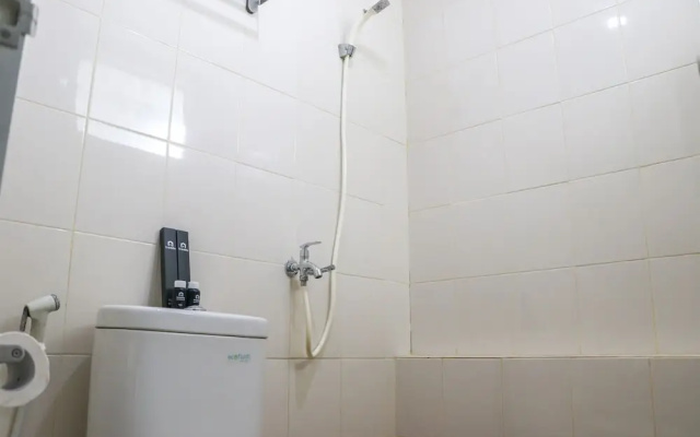 Stunning And Comfy 2Br Bassura City Apartment