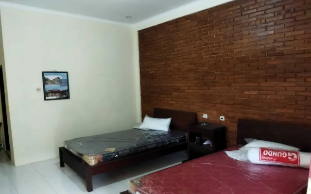 Borobudur Kampung Homestay - Ismudi